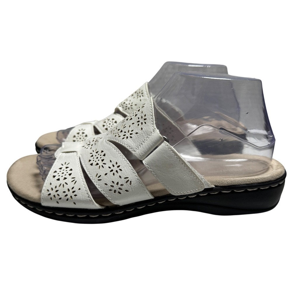 Croft & Barrow Poppins Sandal Womens 8 White Laser Cut Hook & Loop Slip On Shoes